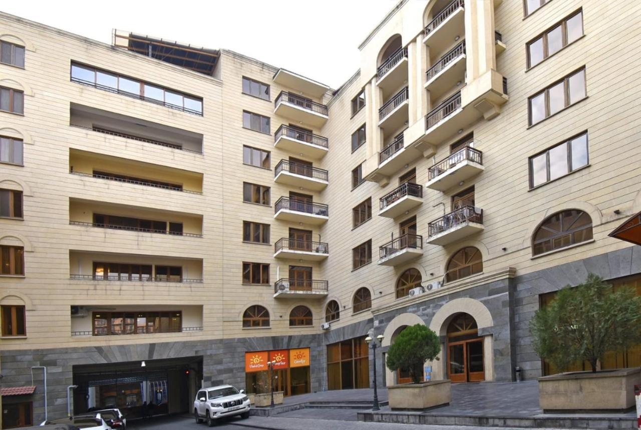 יירבאן Byuzand7 New Building In Republic Square מראה חיצוני תמונה